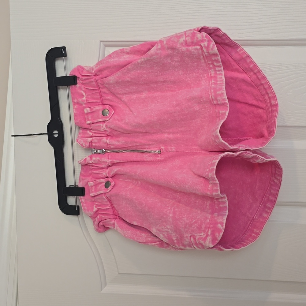 Pink shorts
